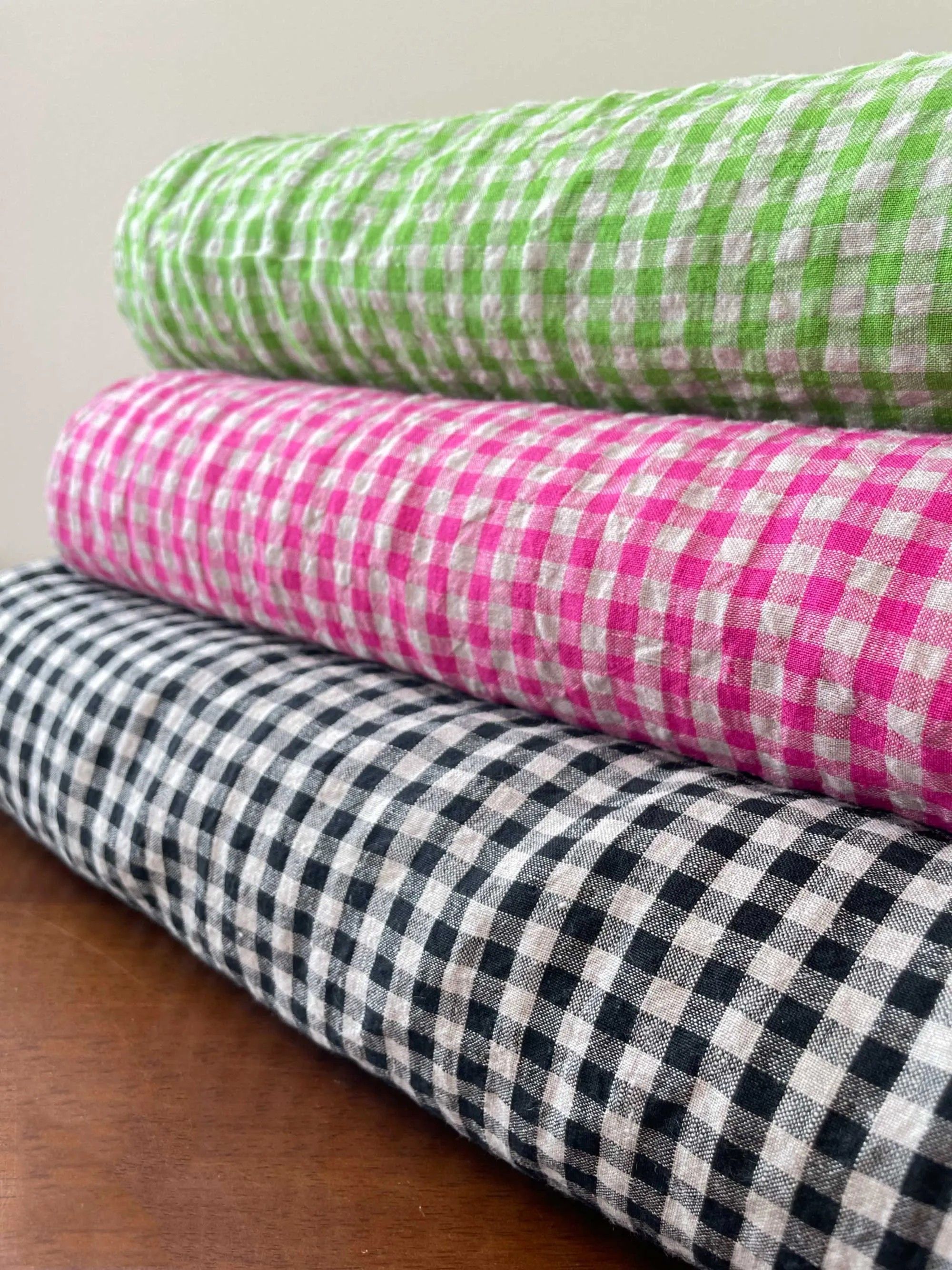 Stonewashed Gingham Linen | Electric Pink